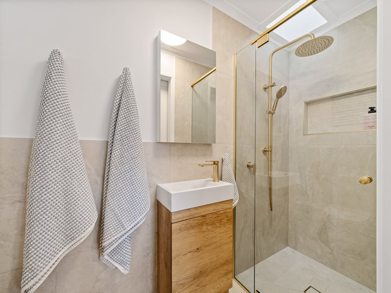 Photo - 5 Nicholson Court, Kippa-Ring QLD 4021 - Image 19