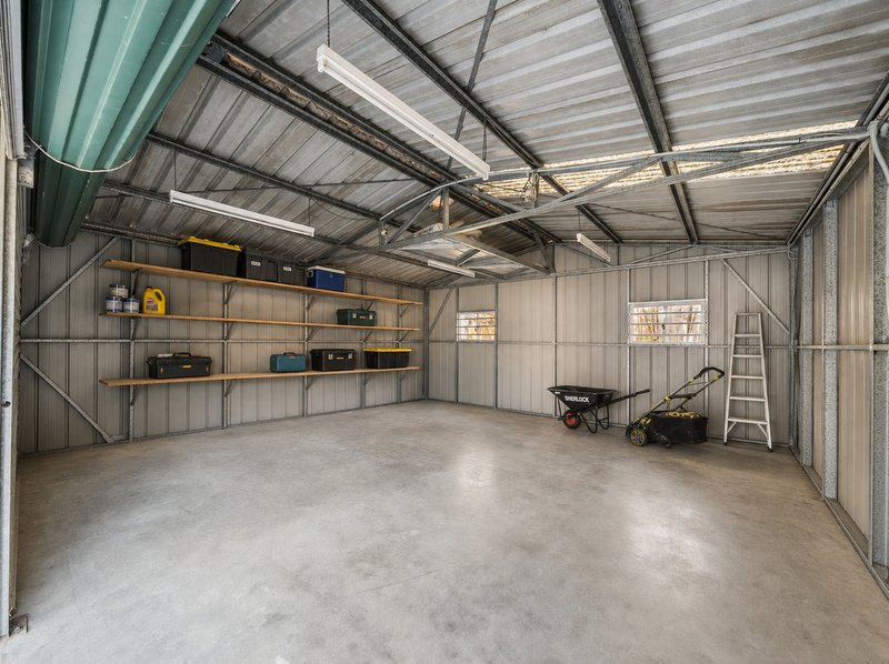 Photo - 5 Nicholson Court, Kippa-Ring QLD 4021 - Image 34