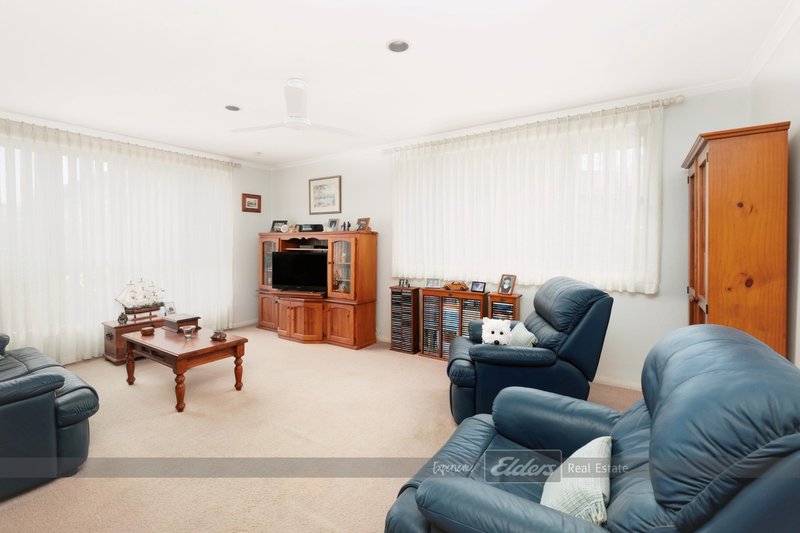 Photo - 5 Nikau Place, Forster NSW 2428 - Image 4