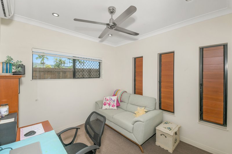 Photo - 5 Nilla Close, Manoora QLD 4870 - Image 13