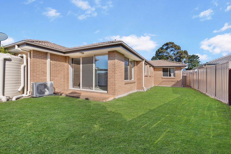 Photo - 5 Niven Parade, Rutherford NSW 2320 - Image 3