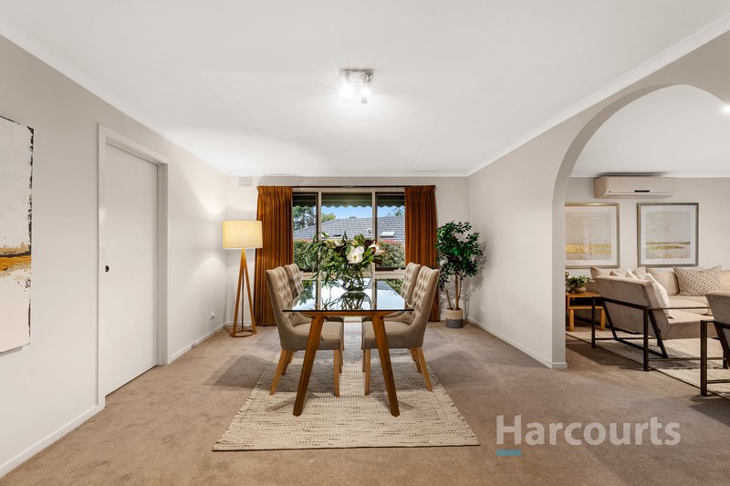 Photo - 5 Nizam Court, Wantirna VIC 3152 - Image 4