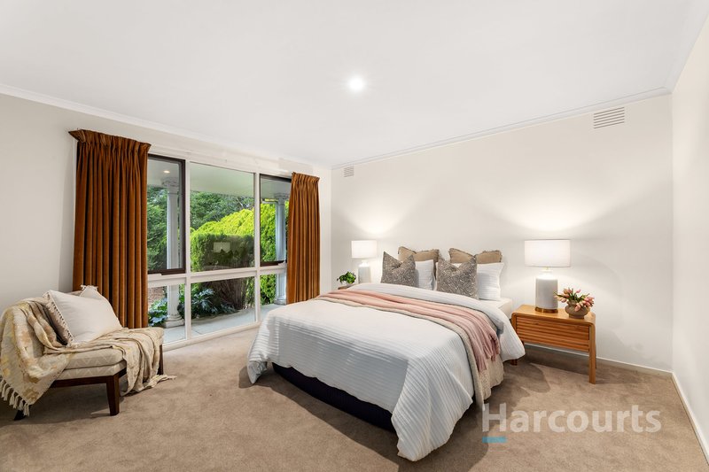 Photo - 5 Nizam Court, Wantirna VIC 3152 - Image 8