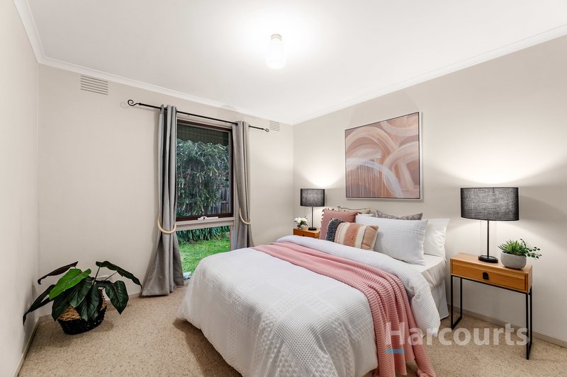 Photo - 5 Nizam Court, Wantirna VIC 3152 - Image 10