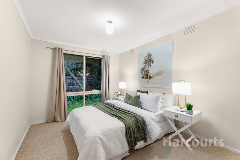 Photo - 5 Nizam Court, Wantirna VIC 3152 - Image 11