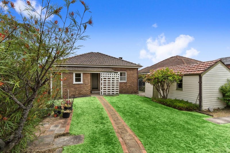 Photo - 5 Noeline Street, Hurstville NSW 2220 - Image 6