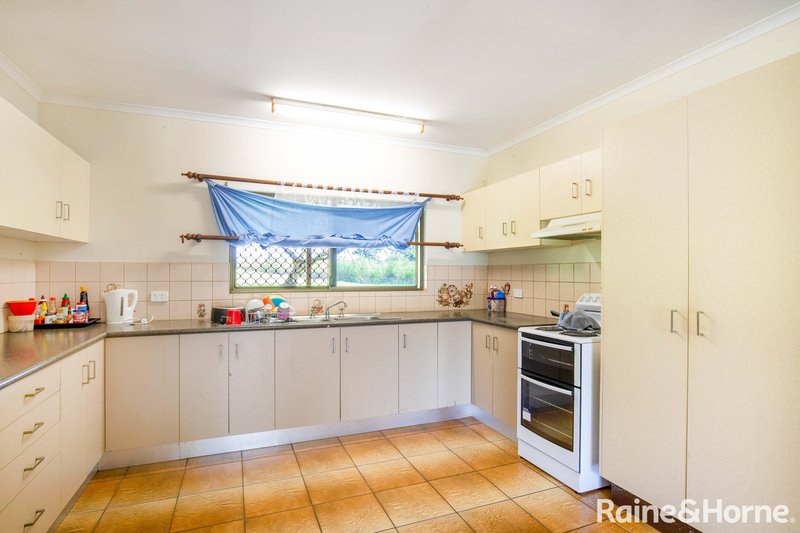 Photo - 5 Noli Close, Mossman QLD 4873 - Image 4