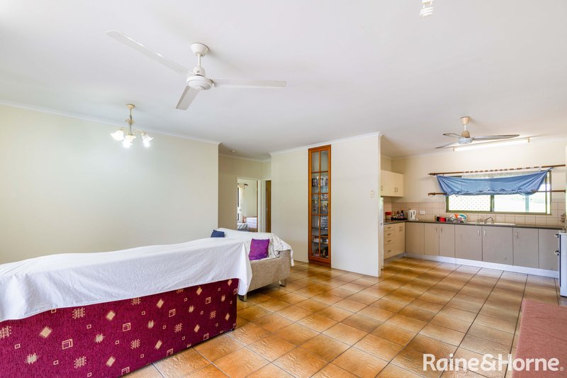 Photo - 5 Noli Close, Mossman QLD 4873 - Image 5