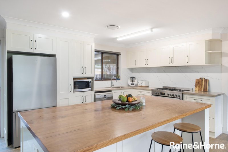 Photo - 5 Nooramunga Avenue, Cambewarra Village NSW 2540 - Image 6