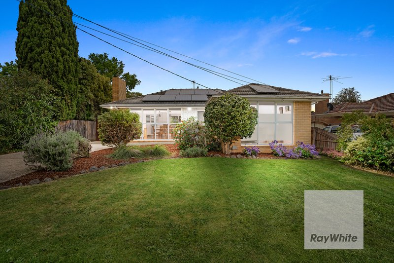 Photo - 5 Noorong Avenue, Bundoora VIC 3083 - Image 2