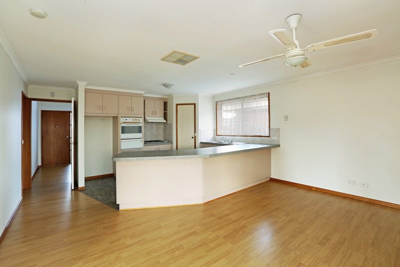 Photo - 5 Norberry Court, Corio VIC 3214 - Image 3