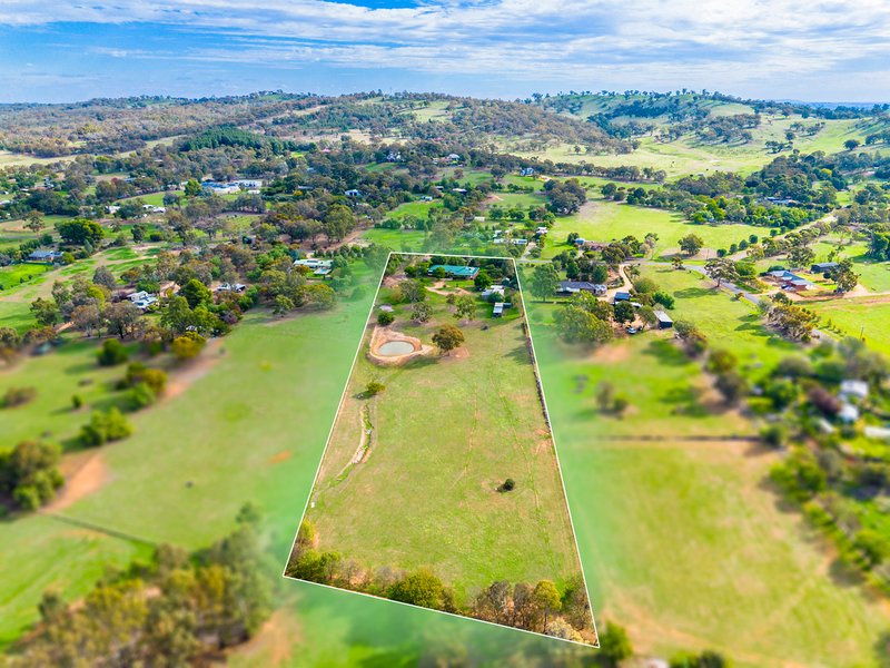 Photo - 5 Norman Duck Avenue, San Isidore NSW 2650 - Image 13