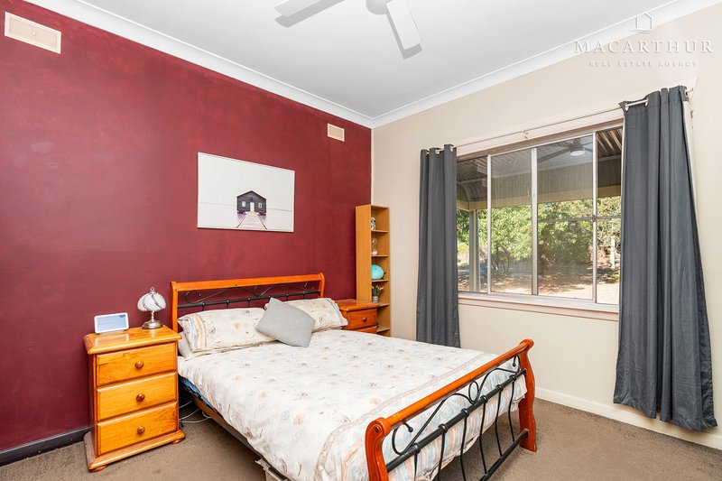 Photo - 5 Norman Duck Avenue, San Isidore NSW 2650 - Image 18