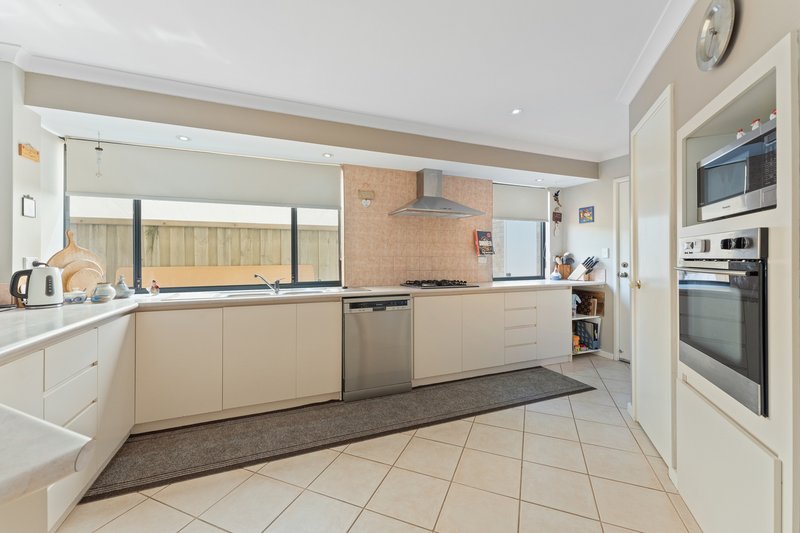 Photo - 5 Norris Ave , Rockingham WA 6168 - Image 7