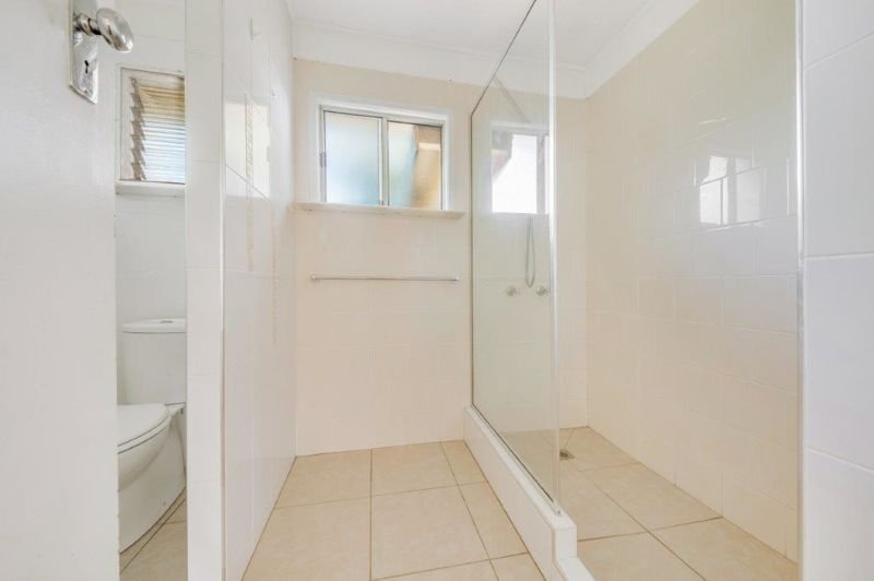 Photo - 5 Norris Street, West Gladstone QLD 4680 - Image 7