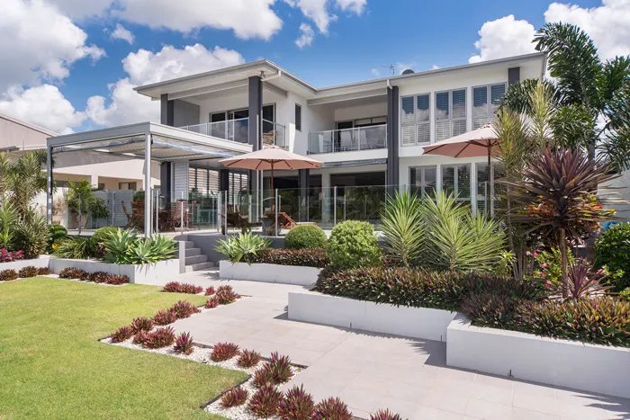 Photo - 5 North Bank Court, Helensvale QLD 4212 - Image 3