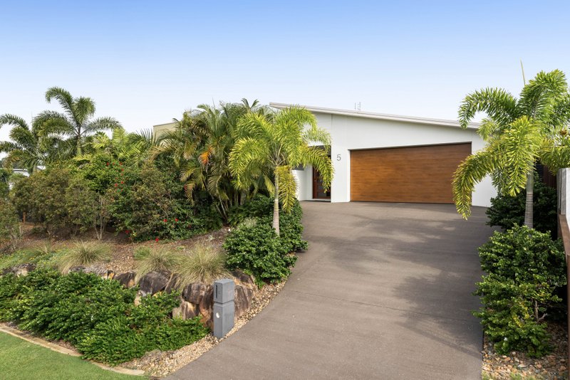 Photo - 5 Northview Place, Woombye QLD 4559 - Image 18