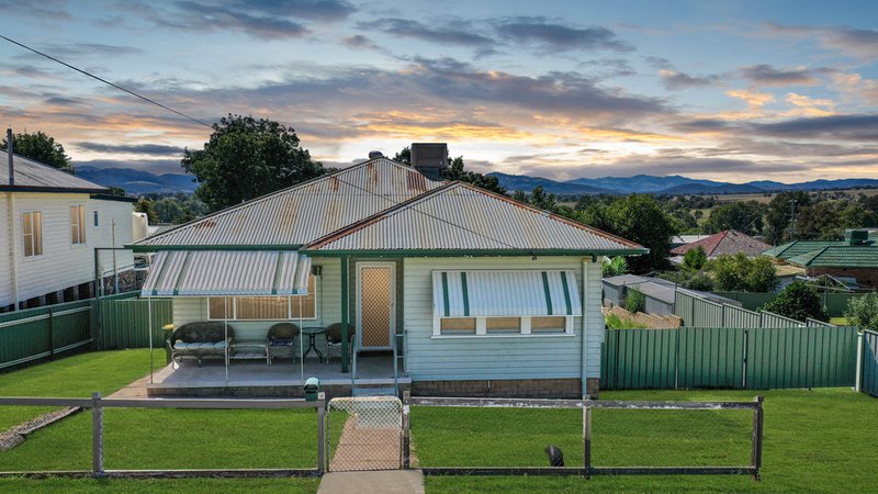 Photo - 5 Nowland Avenue, Quirindi NSW 2343 - Image 11