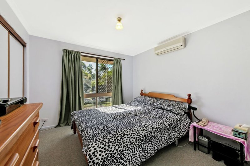 Photo - 5 Oberong Court, Petrie QLD 4502 - Image 14