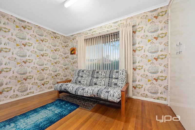 Photo - 5 Occold Court, St Albans VIC 3021 - Image 8