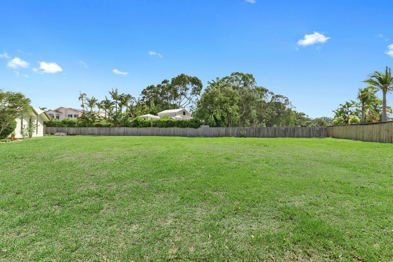 Photo - 5 Oceanmist Court, Noosaville QLD 4566 - Image 9