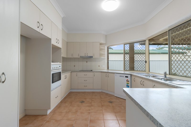 Photo - 5 Ochina Court, Kawungan QLD 4655 - Image 3