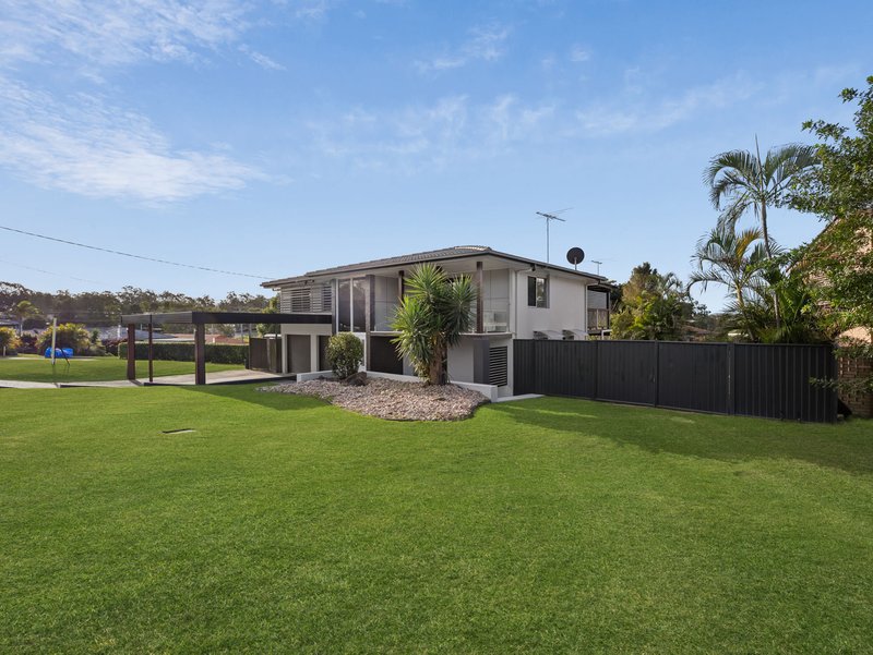 Photo - 5 Olbern Crescent, Yamanto QLD 4305 - Image 1