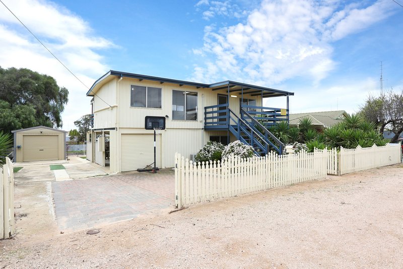 Photo - 5 Olive Place, Moonta Bay SA 5558 - Image 4