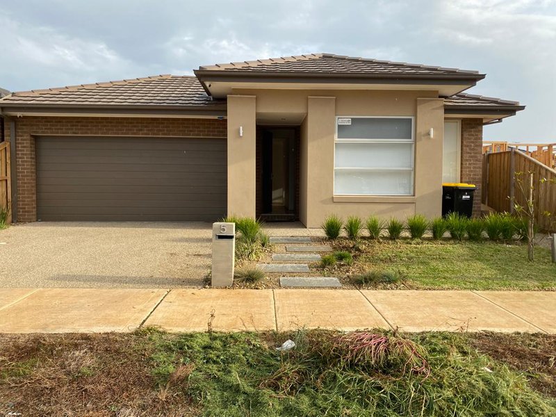 Photo - 5 Oliveto Avenue, Truganina VIC 3029 - Image 1