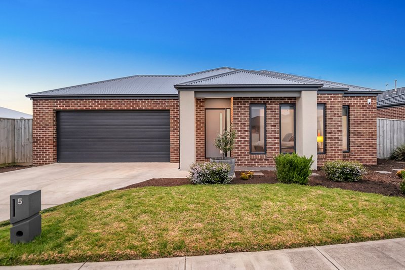 5 Onoway Approach, Mickleham VIC 3064