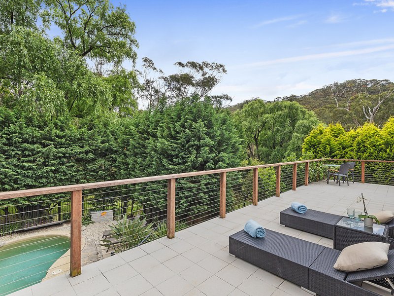 Photo - 5 Oorin Road, Hornsby Heights NSW 2077 - Image 2