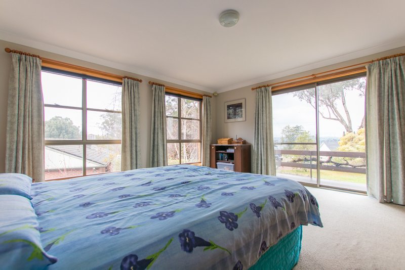 Photo - 5 Orana Crescent, Tumut NSW 2720 - Image 9