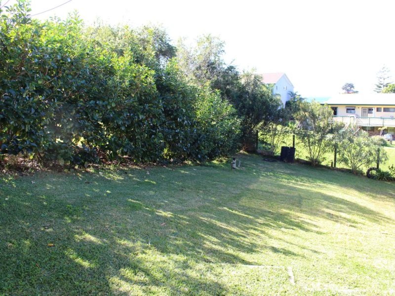 Photo - 5 Orana Place, Hallidays Point NSW 2430 - Image 19