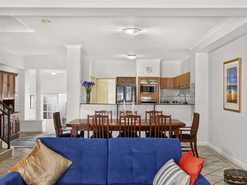 Photo - 5 Orchard Way, East Perth WA 6004 - Image 5