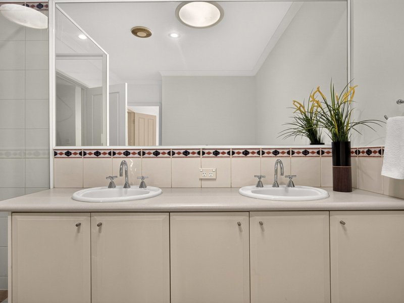 Photo - 5 Orchard Way, East Perth WA 6004 - Image 14