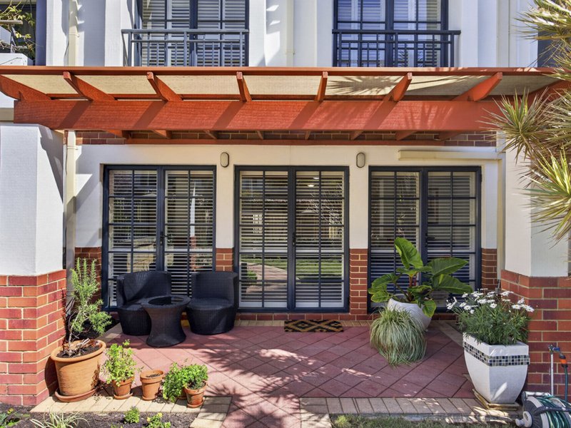 Photo - 5 Orchard Way, East Perth WA 6004 - Image 22