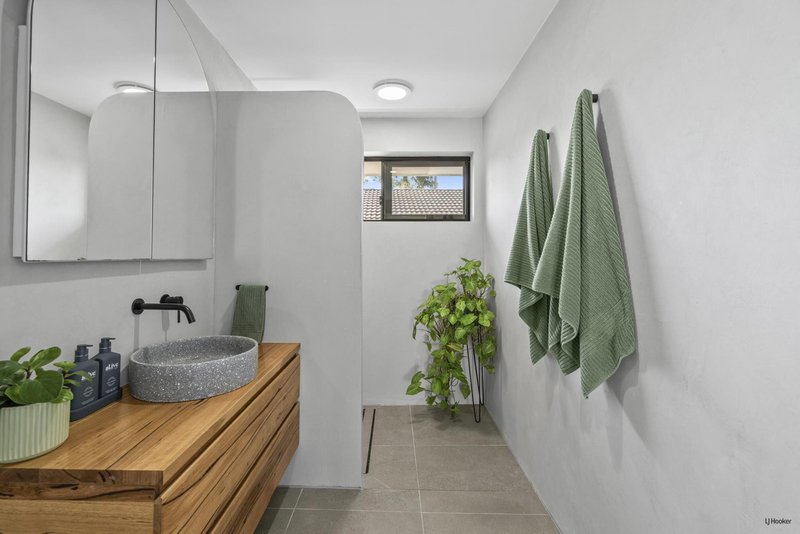 Photo - 5 Ordino Court, Reedy Creek QLD 4227 - Image 13