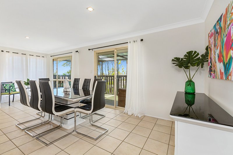 Photo - 5 Oregon Court, Banora Point NSW 2486 - Image 7