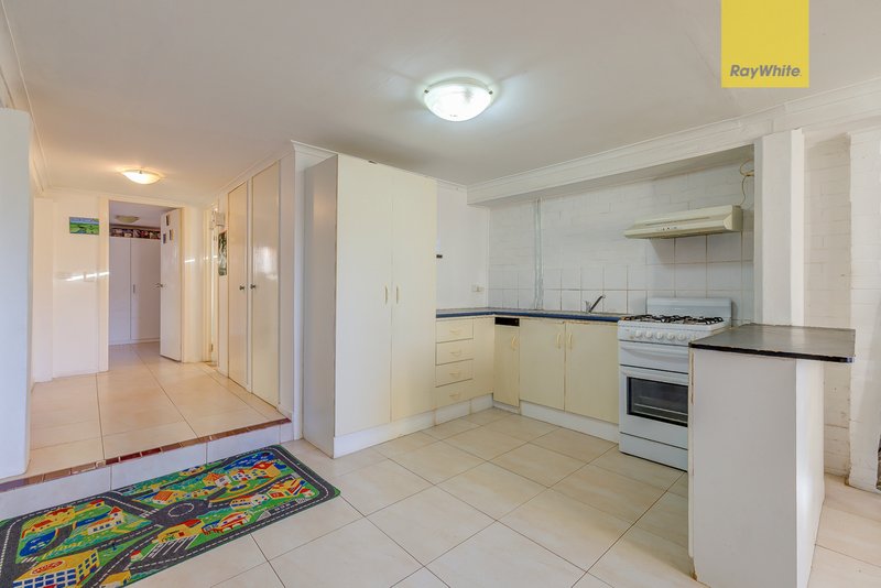 Photo - 5 Oscar Street, Kingston QLD 4114 - Image 8