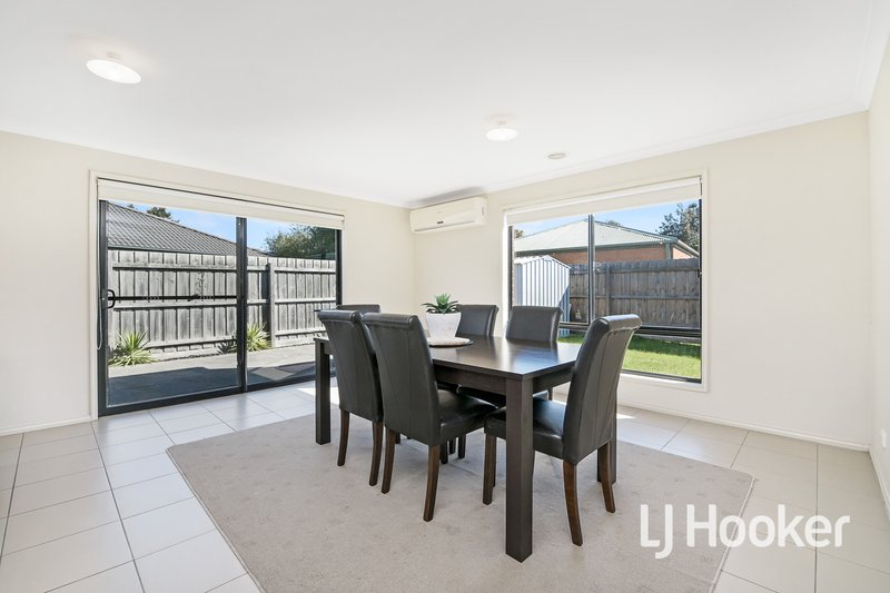 Photo - 5 Osprey Court, Pakenham VIC 3810 - Image 5