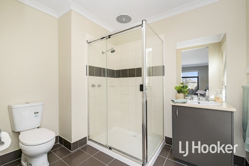 Photo - 5 Osprey Court, Pakenham VIC 3810 - Image 7