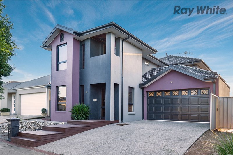 5 Osterley Close, Caroline Springs VIC 3023