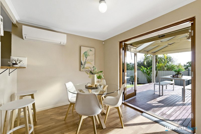 Photo - 5 Otago Court, Noarlunga Downs SA 5168 - Image 5