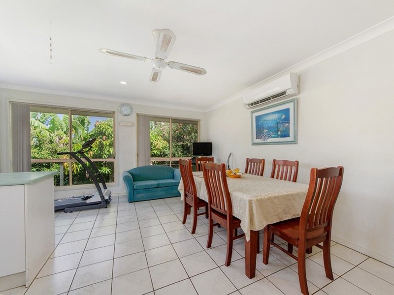 Photo - 5 Outrigger Drive, Robina QLD 4226 - Image 3