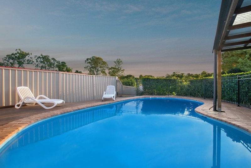 Photo - 5 Oxley Circuit, Daisy Hill QLD 4127 - Image 2