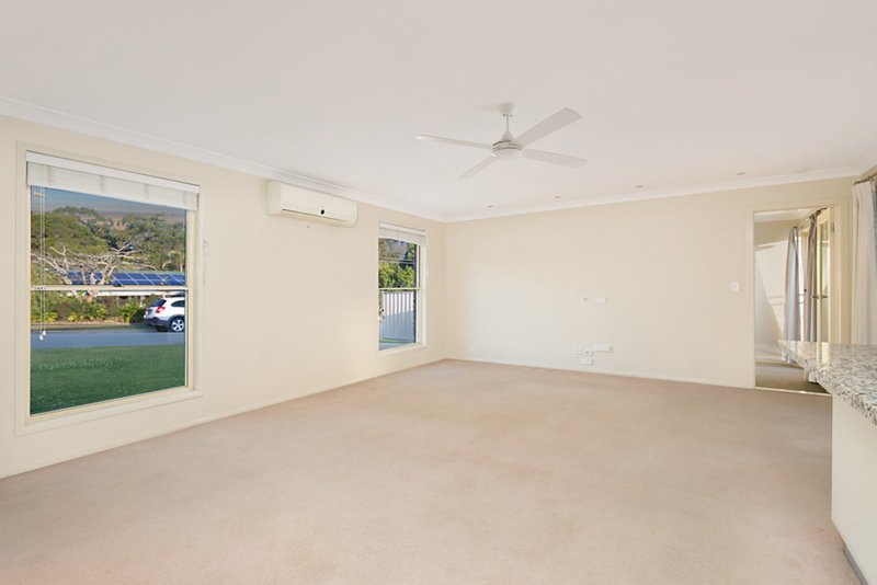 Photo - 5 Oxley Circuit, Daisy Hill QLD 4127 - Image 7