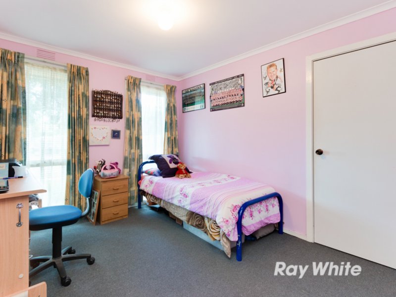 Photo - 5 Oxley Court, Cranbourne North VIC 3977 - Image 8