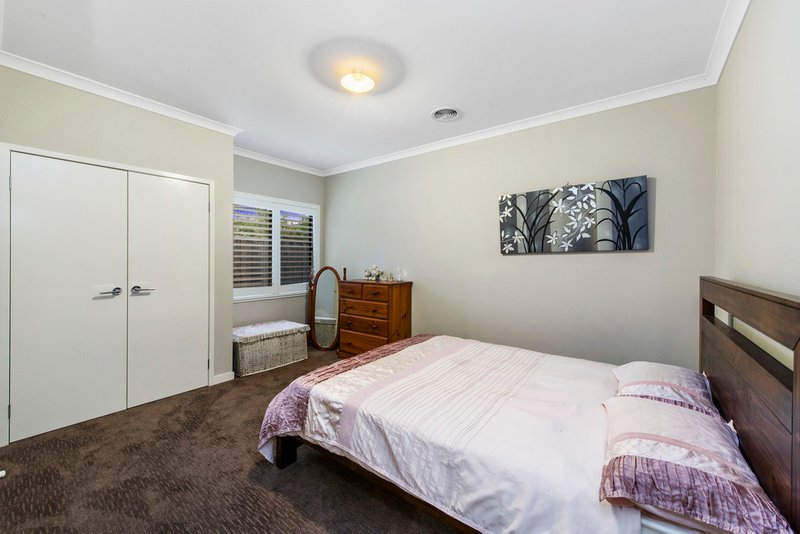 Photo - 5 Pacific Boulevard, Taylors Hill VIC 3037 - Image 11