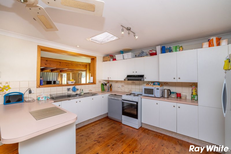 Photo - 5 Pacific View Drive, Hallidays Point NSW 2430 - Image 4