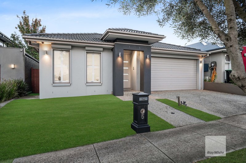 Photo - 5 Padova Drive, Greenvale VIC 3059 - Image 1